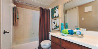 Greenbriar Apartments Gallery 14