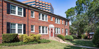 Colonial Village Apartments Gallery 39