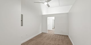 4th and Plum Gallery 28