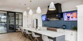 Southern Station Gallery 25