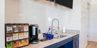 Exchange at Daphne Gallery 6