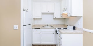 Senior Housing - Heritage Park at Alta Loma Gallery 22