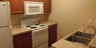 Raintree Apartment Homes Gallery 4