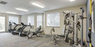 Sunfield Lakes Apartments Gallery 14