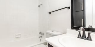 Casa Hills Apartments at Dallas West Gallery 9