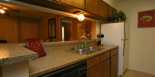 Colonies Landing Apartments Gallery 6