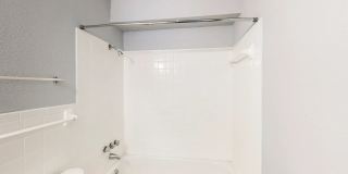 Luxe at Raleigh Apartments Gallery 15