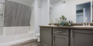 Miramonte and Trovas Apartments Gallery 7