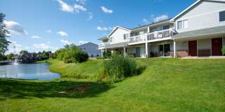 Lexington Apartments & Townhomes Gallery 9