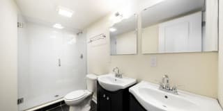 2006 Walnut St Gallery 5