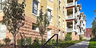 The Kensington Gallery 31