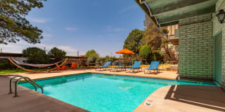Uptown Square Apartments Gallery 25