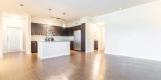 Luxe at Katy Gallery 23