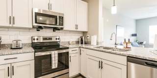 Vantage Apartments Gallery 25