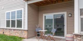 Emblem at Christiana Gallery 19