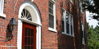 Colonial Village Apartments Gallery 25