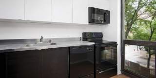 1000 North Lasalle Gallery 19