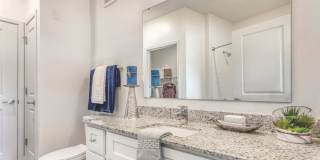 Venice Isles Luxury Apartments Gallery 7