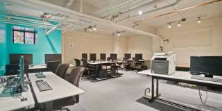 R Street Apartments Gallery 12