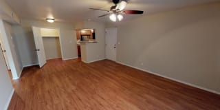 Metro Plex Apartments Gallery 10