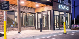 Bell Alderwood Gallery 44