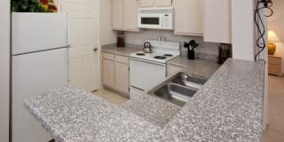 Portola on Bell Gallery 1