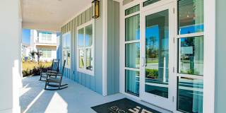 Exchange at Daphne Gallery 65