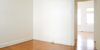 The Kensington Gallery 14