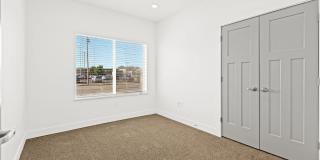 Wall & 17th Gallery 4