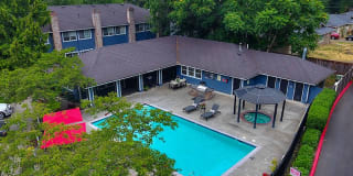 Creekside Village Apartments Gallery 32