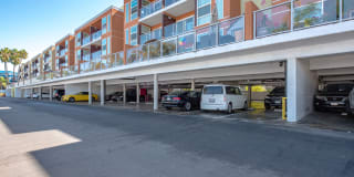 Harborside Marina Bay Gallery 16