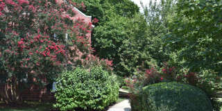 Colonial Village Apartments Gallery 28