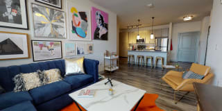 Yugo Greenville Uptown - Student Housing Gallery 81