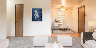 Fox River Bluff Apartments Gallery 3