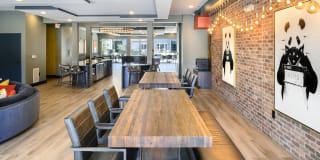 RiverHaus Gallery 21