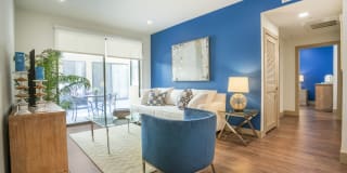 Living at Santa Monica Gallery 10