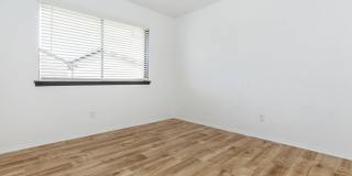 Casa Hills Apartments at Dallas West Gallery 4
