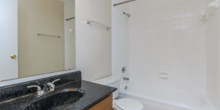 Stone Hollow Apartments Gallery 9