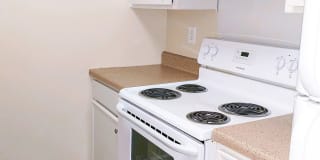 Whispering Pines Apartments Gallery 1