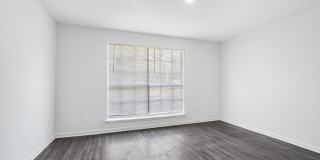 The Residences at Lakeview Gallery 13