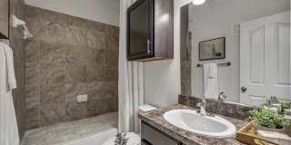 Avenues at Creekside Gallery 13