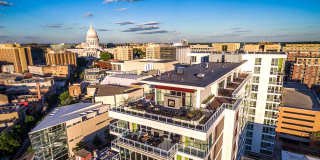 Ovation 309 Gallery 44