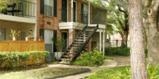 Walnut Terrace Gallery 24