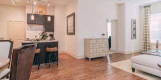 3343 Memorial Gallery 6