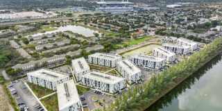 Laguna Gardens Gallery 21