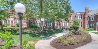 Colonial Village Apartments Gallery 43