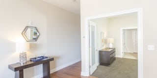 600 on Broad Gallery 12