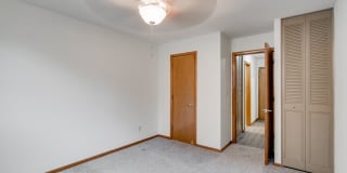 Bryant Manor Apartments Gallery 14