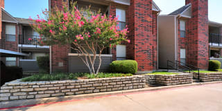 Greenbriar Apartments Gallery 1
