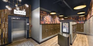 RiverHaus Gallery 25